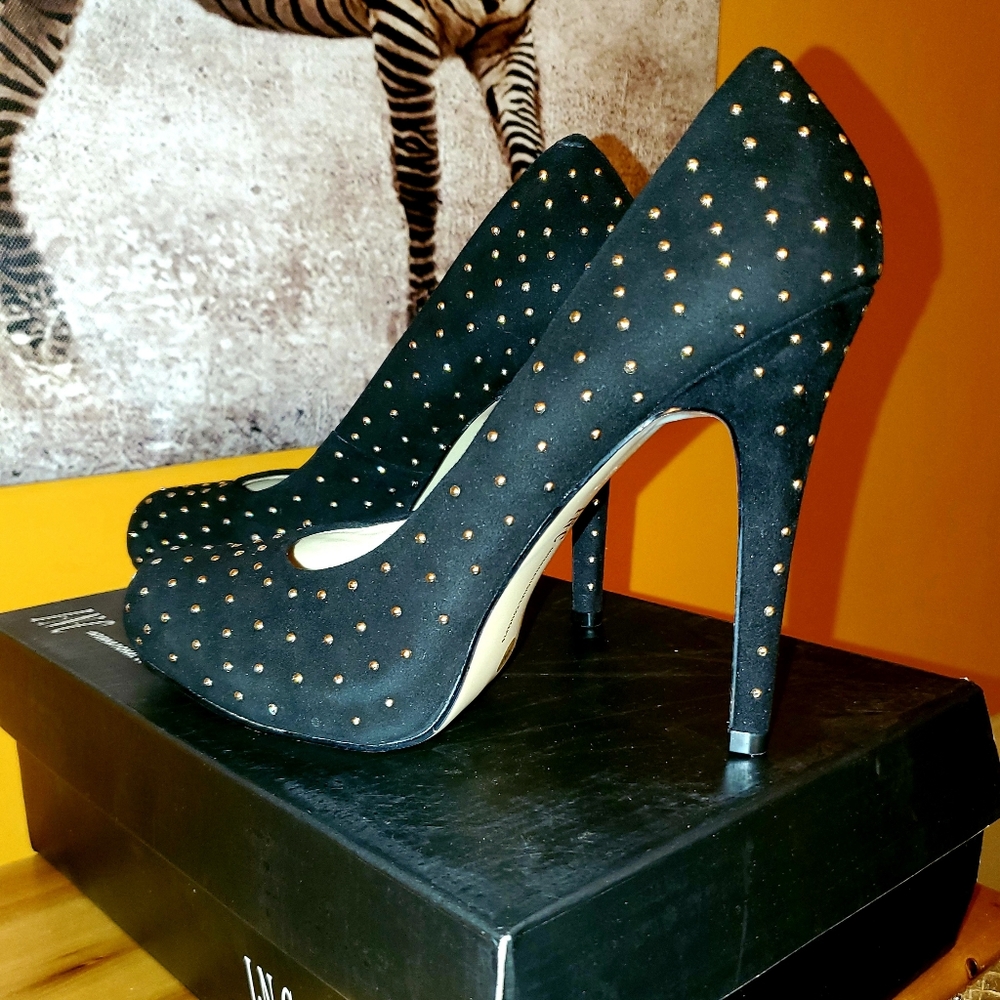 Heels - Picture 2 of 3